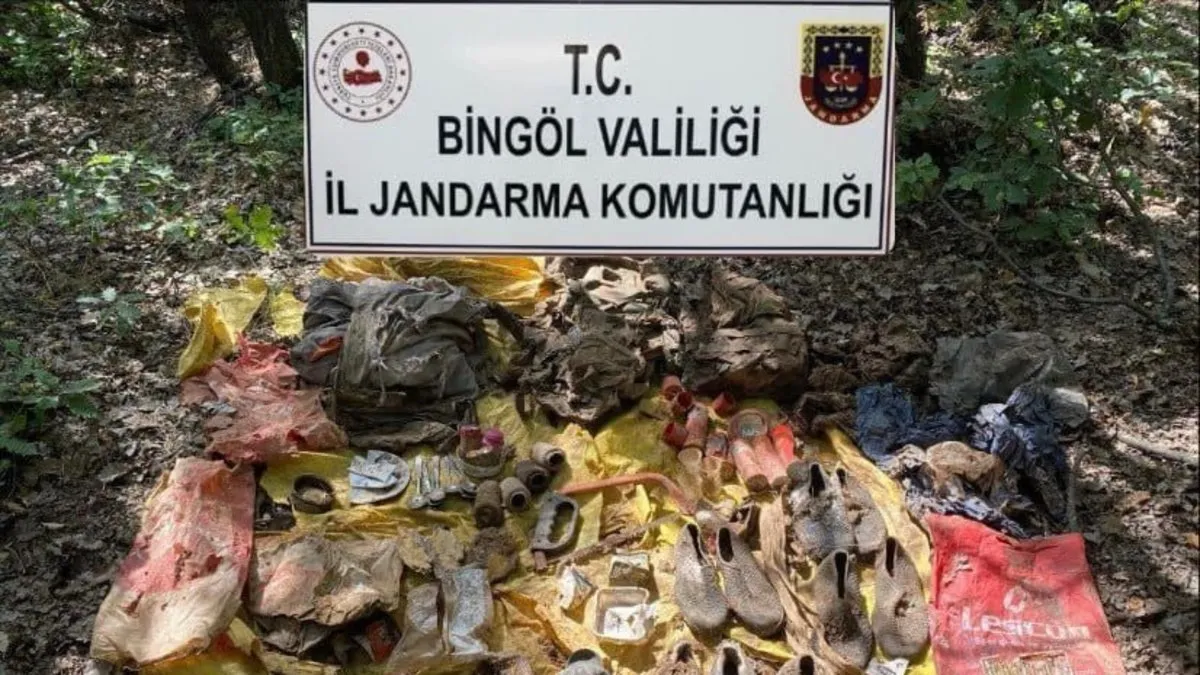 Bingöl’de PKK’ya ait erzak deposu ele geçirildi