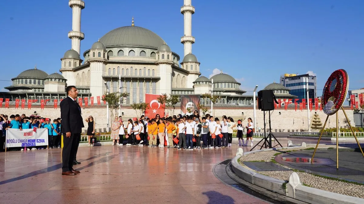 Öğrenciler için ders zili çaldı