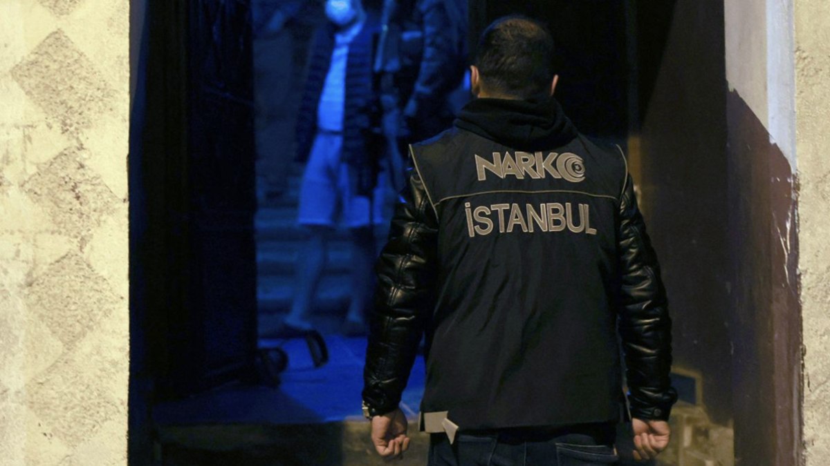 İstanbul’da 3,5 ton metamfetamin ele geçirildi: 6 zehir taciri yakalandı