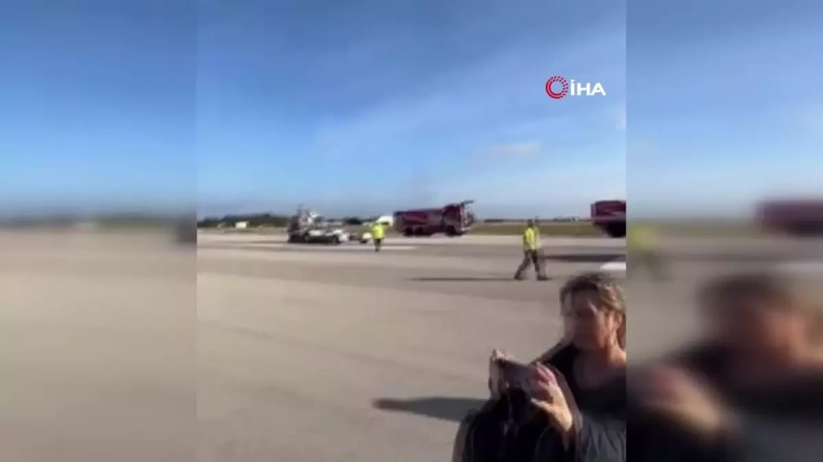 İtalya’da Uçak Motorundan Duman Çıkınca Tahliye