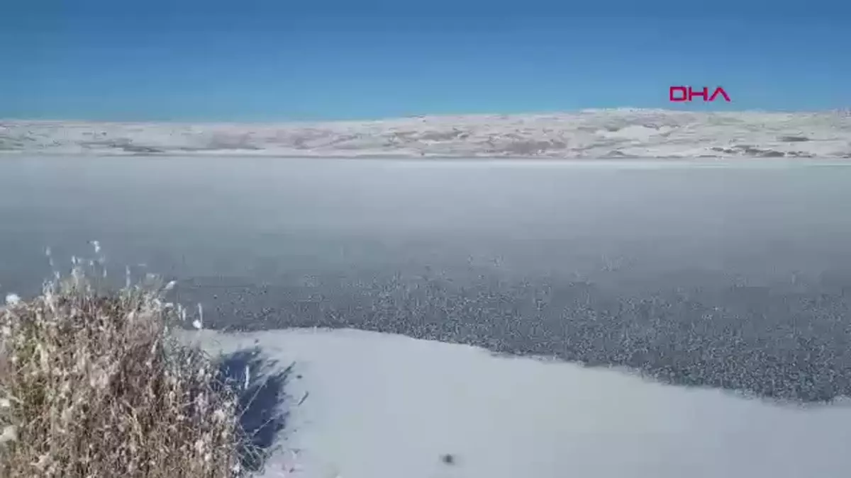 Sivas’ta Göletler Buzla Kaplandı, Balıkçılar Eskimo Usulü Avlandı