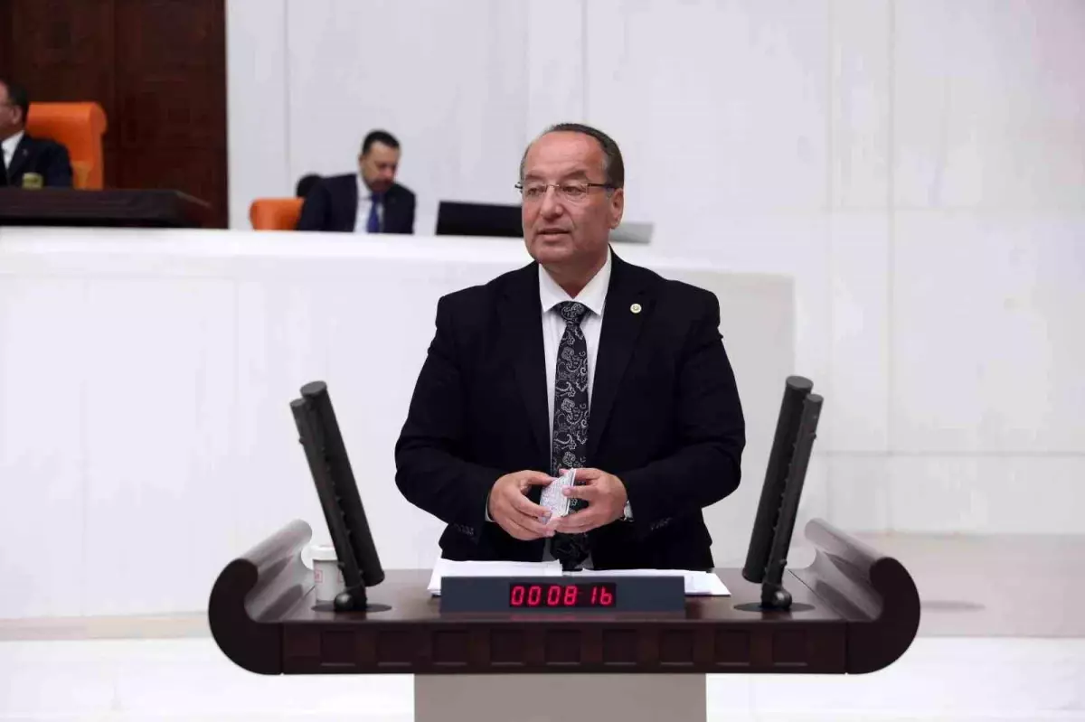Cevdet Akay’dan Heyelan Uyarısı
