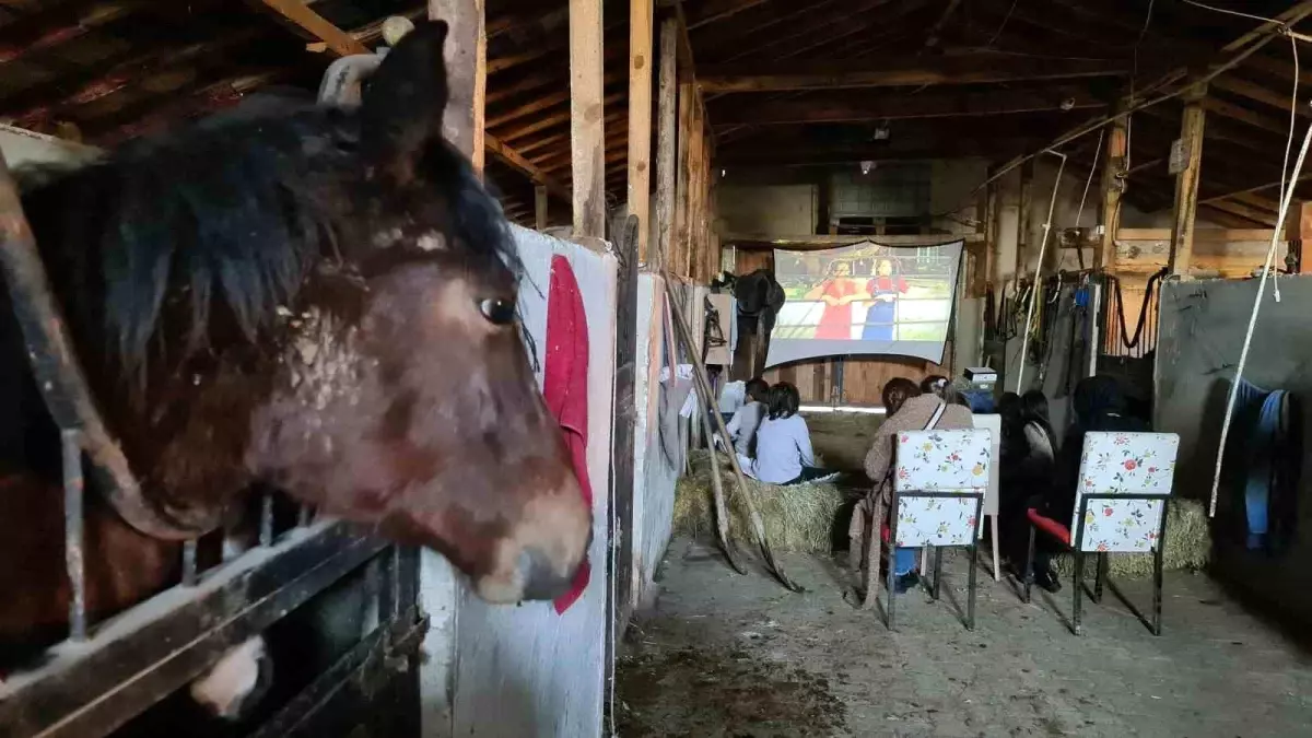 Çocuklara Doğada Sinema Keyfi