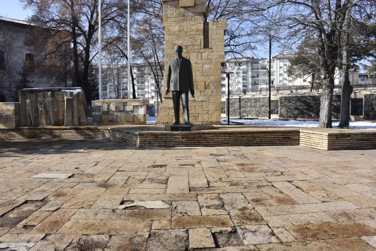 Sivas Kongresi ve Atatürk Anıtı Yenileniyor