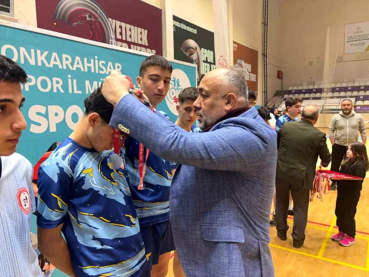 Afyonkarahisar’da Futsal Müsabakaları Sona Erdi
