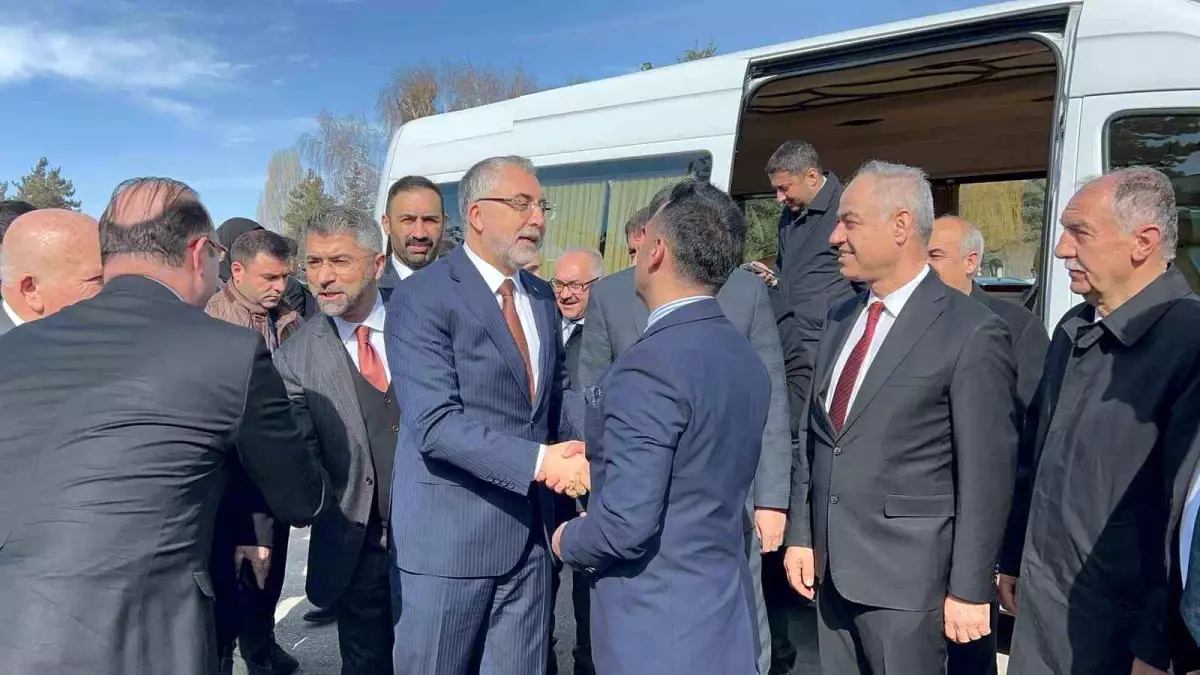 Çalışma ve Sosyal Güvenlik Bakanı Işıkhan: “İş yerlerinde mobbing ile mücadelede kararlıyız”