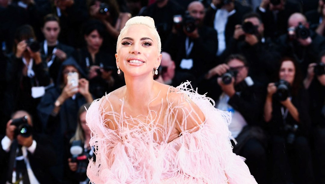 Lady Gaga’ya Ã§alÄ±ntÄ± suÃ§lamasÄ±