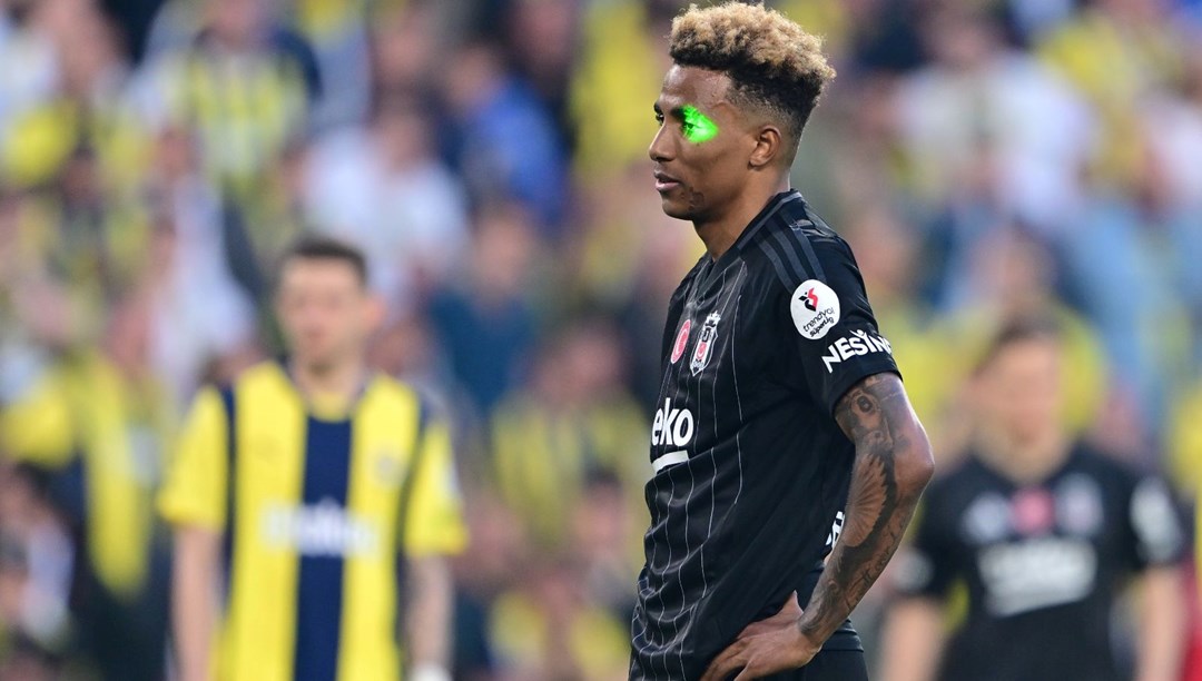 FenerbahÃ§e-BeÅiktaÅ derbisinde Gedson’a lazer tutan taraftarÄ±n cezasÄ± belli oldu