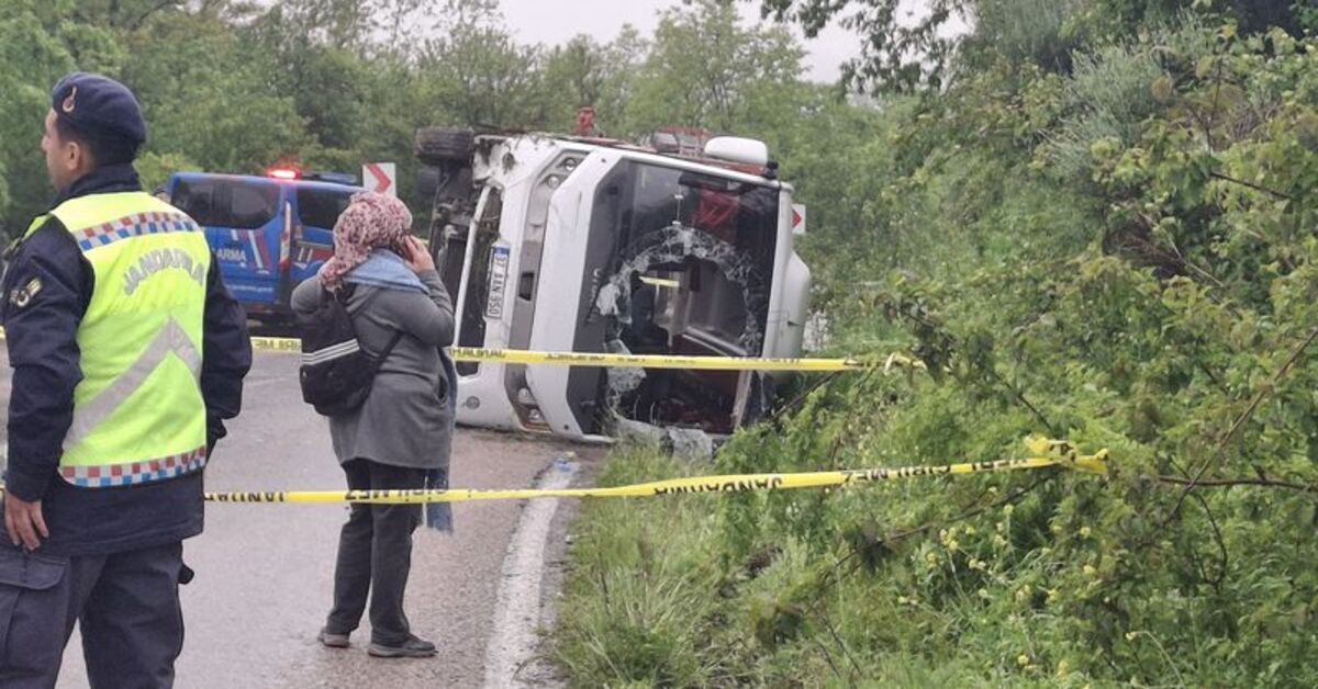 Tur otobüsü devrildi: 2’si ağır 18 yaralı!